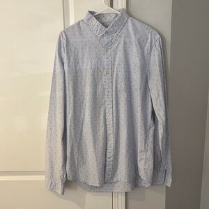 Men’s Light-Blue Smart Casual Button Down Dress Shirt With Dark Blue Accents